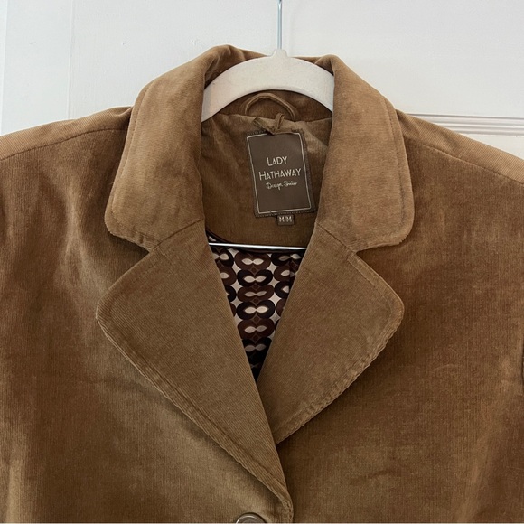 Corduroy brown jacket - Picture 8 of 9